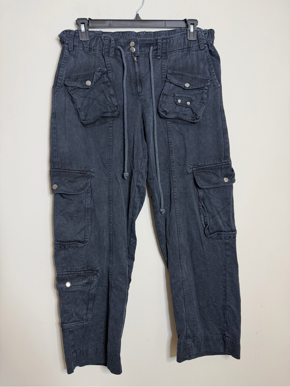 Free People Tahiti Cargo Black Pants Size Medium - Picture 5 of 10